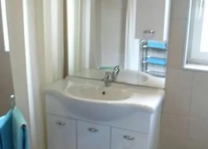 In Mit Grill Und Terrasse By Interhome Apartament